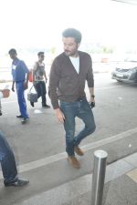 Anil Kapoor snapped at the airport in Mumbai on 12th Sept 2013 (5).JPG